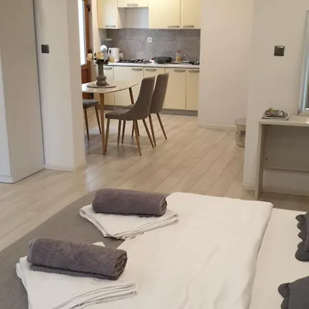 Apartamento Romantic Rohreggerova Pula